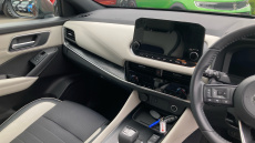 Nissan Qashqai 1.3 DiG-T MH 158 Tekna 5dr Xtronic Petrol Hatchback